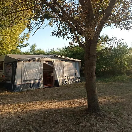 Lakokocsi Termal Fuerdo *