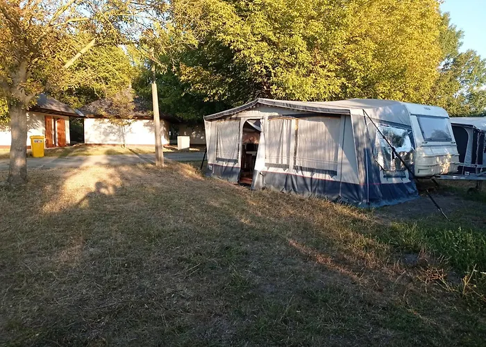 营地 Lakokocsi Termal Fuerdo Turkeve